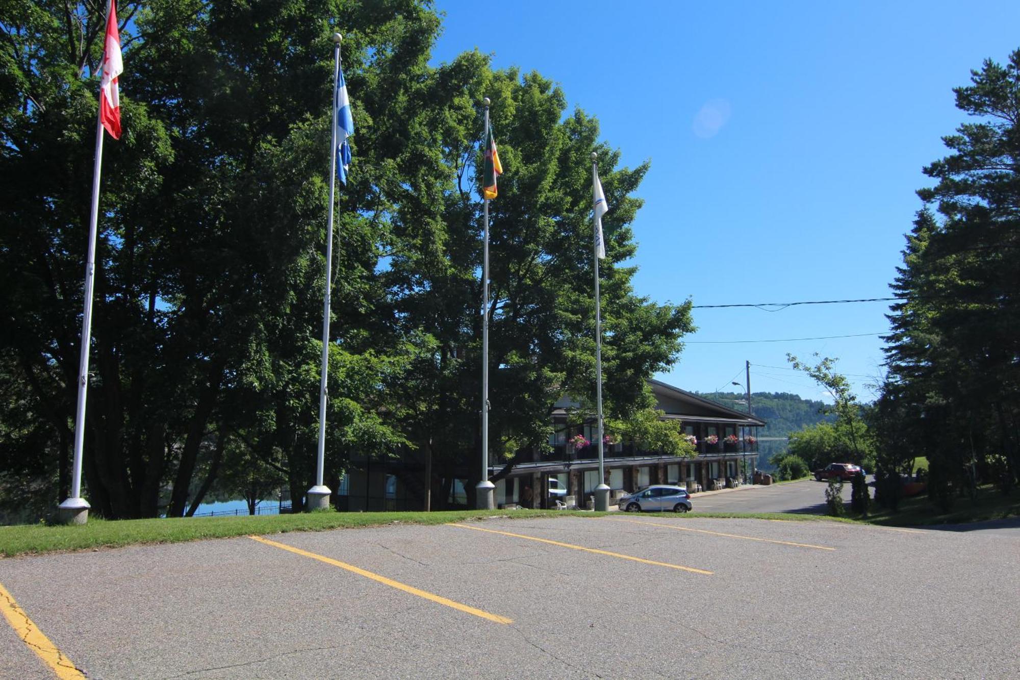 Motel Panoramique Chicoutimi Exterior foto