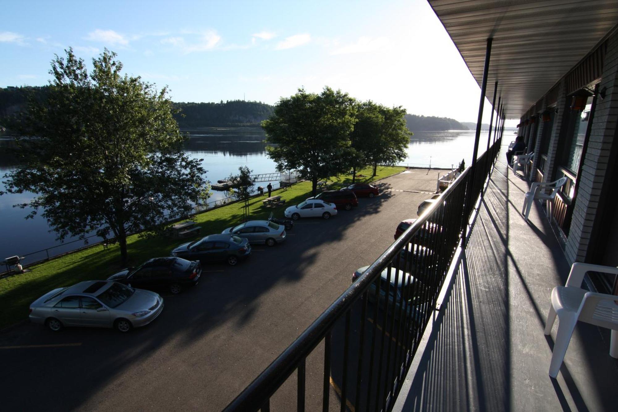 Motel Panoramique Chicoutimi Exterior foto